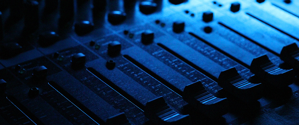 Build Docker images faster using build cache banner